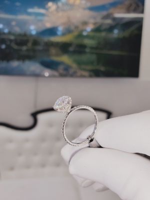 NHẪN ĐÀI SEN VIÊN CHỦ MOISSANITE 7.2LI 