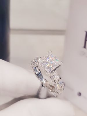 NHẪN PRINCESS 8X8MM MOISSANITE 