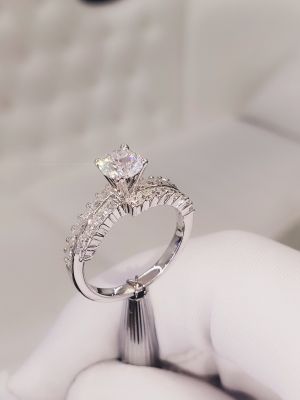 NHẪN TENSION MOISSANITE 