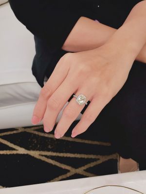 NHẪN MOISSANITE CUSHION YELLOW VIỀN HALO