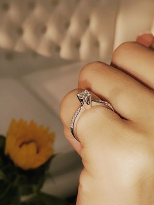 NHẪN MOISSANITE XINH XẮN