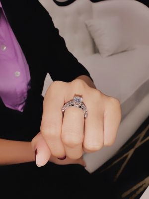 NHẪN CỔ ĐIỂN ĐÍNH MOISSANITE ROUND 7.2LI 