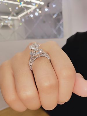 NHẪN MOISSANITE HALO PHỐI KIM CƯƠNG