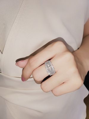 NHẪN HOẠ TIẾT FULL MOISSANITE