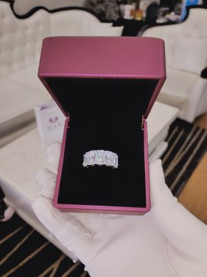 NHẪN ETERNITY 05 VIÊN MOISSANITE EMERALD HALO