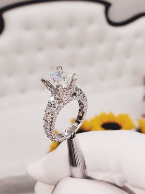 NHẪN SAN HÔ PRINCESS 7X7MM (2.0CT)