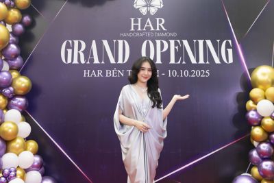 Hoa Hậu Phan Ho&agrave;ng Kim &ndash; Nhan Sắc, Tr&iacute; Tuệ V&agrave; Đẳng Cấp C&ugrave;ng Trang Sức HAR